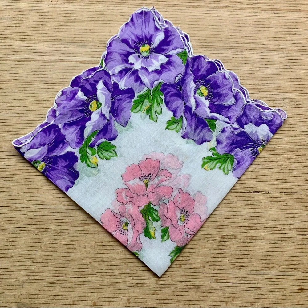 Vintage💜Cotton Floral Scalloped Handkerchief - Picture 3 of 4
